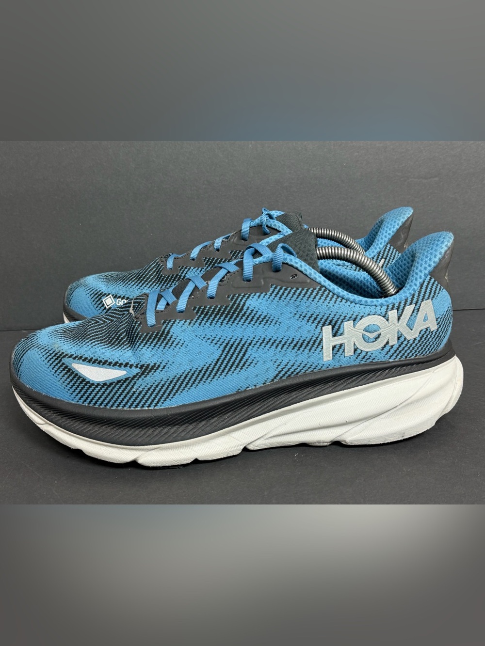 HOKA Clifton 9 GORE-TEX Blue Shoes Mens Size 11.5 D Sneakers